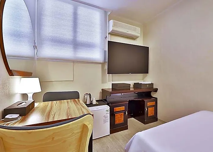 Mullae Mullae Hotel 2*